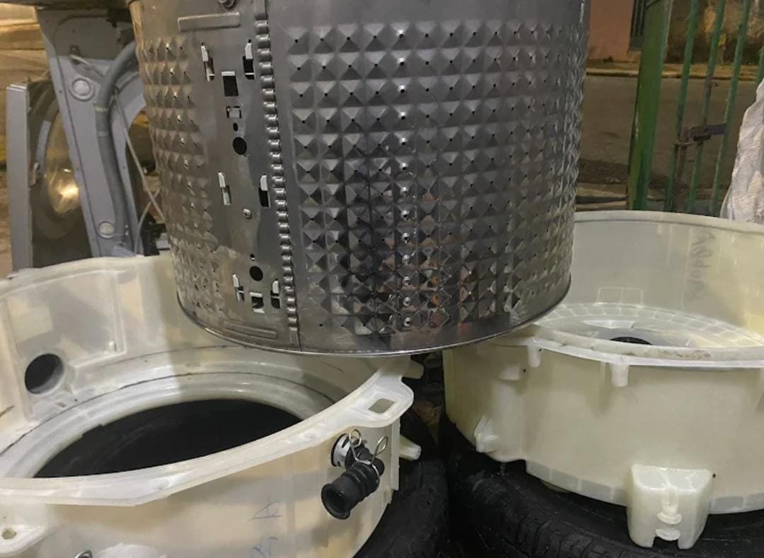 Limpeza e higienização de cesto de máquina de lavar